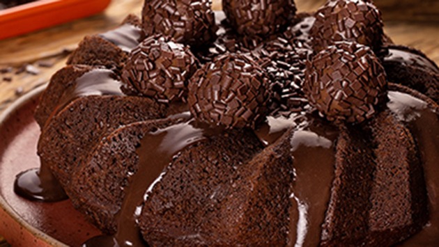 Bolo vulcão de brigadeiro