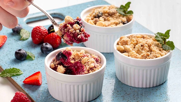 Crumble integral de frutas vermelhas